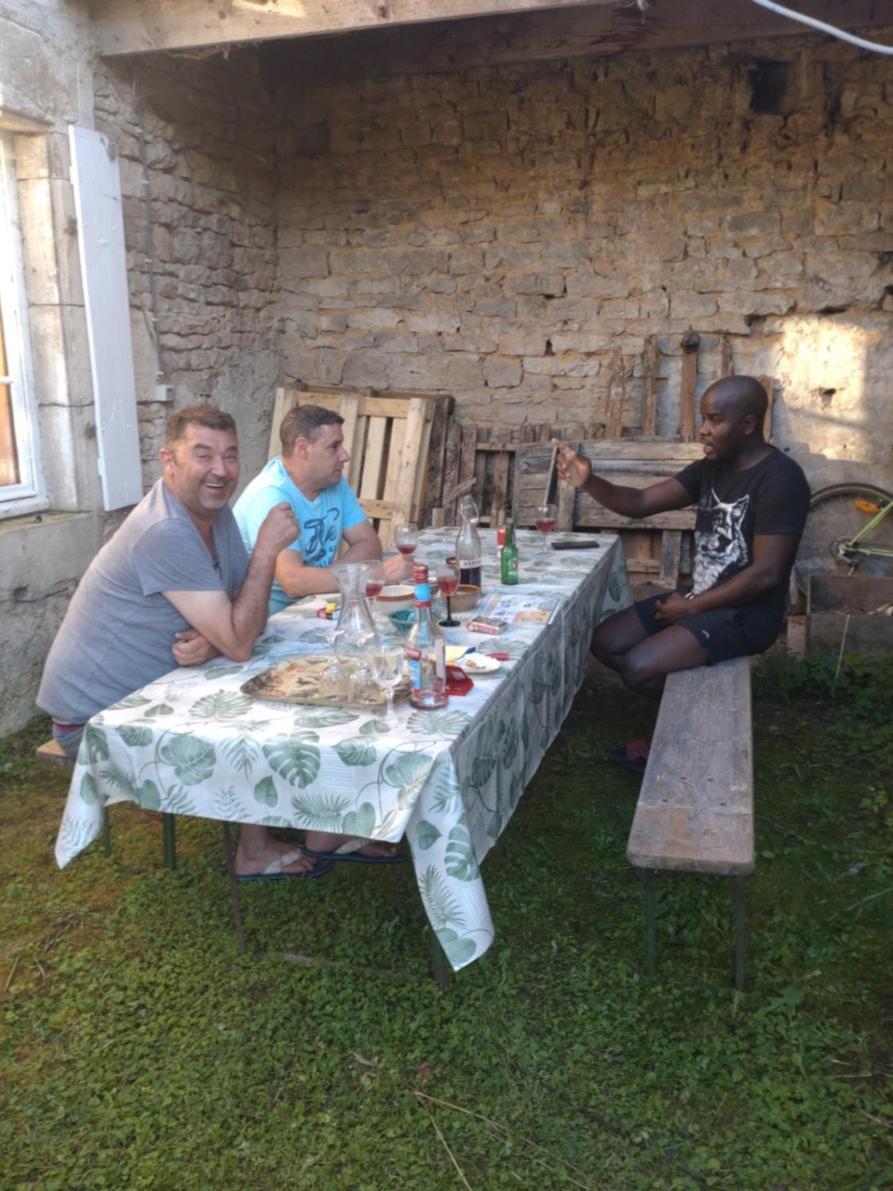 Gite Meuble 6 Personnes 2 Etoiles Haute Cote D'Or Proche Des Merveilles Touristiques Saint-Marc-sur-Seine Esterno foto